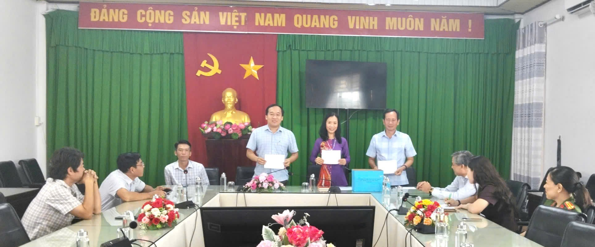 anh tin bai